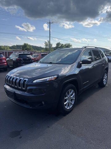 2017 Jeep Cherokee Latitude 4WD photo