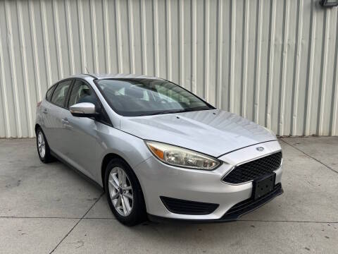 2016 Ford Focus SE FWD photo