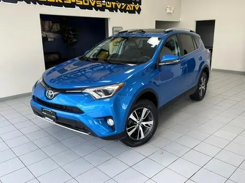 2016 Toyota RAV4 XLE AWD photo