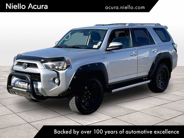 2016 Toyota 4Runner SR5 4WD photo