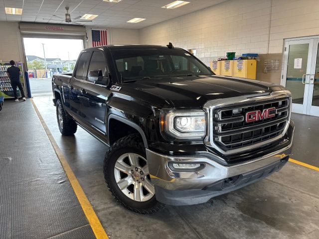 2016 GMC Sierra 1500 SLE 4WD photo