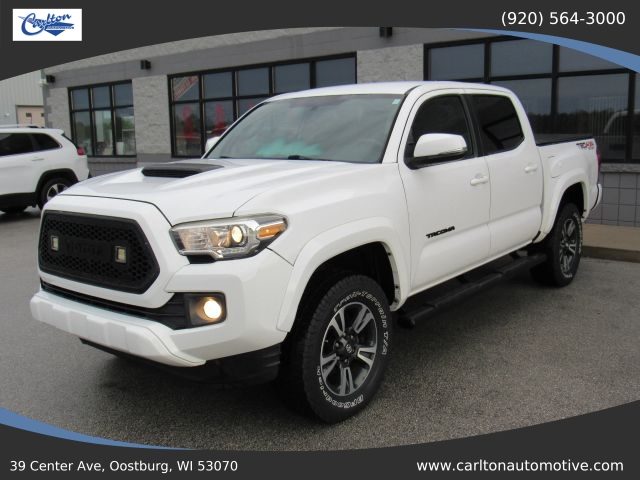2017 Toyota Tacoma TRD Sport 4WD photo
