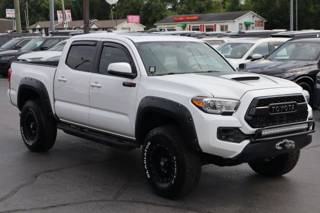 2017 Toyota Tacoma TRD Off Road 4WD photo