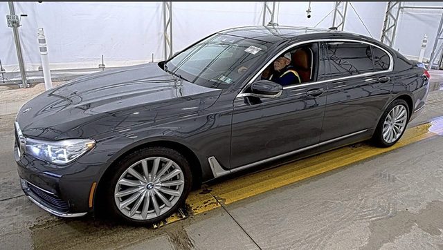 2017 BMW 7 Series 740i xDrive AWD photo