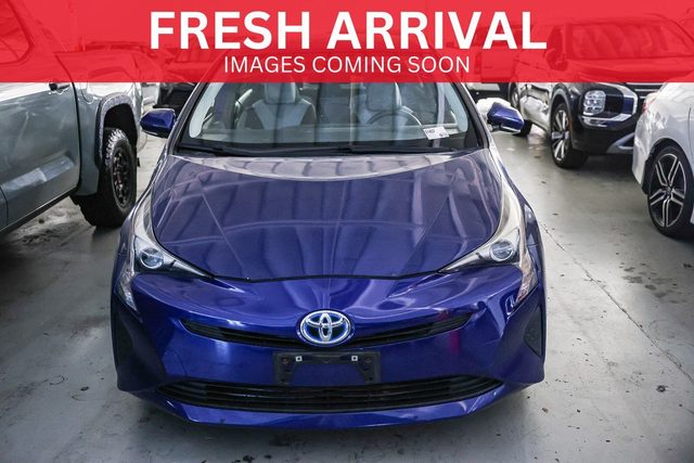 2016 Toyota Prius Three FWD photo