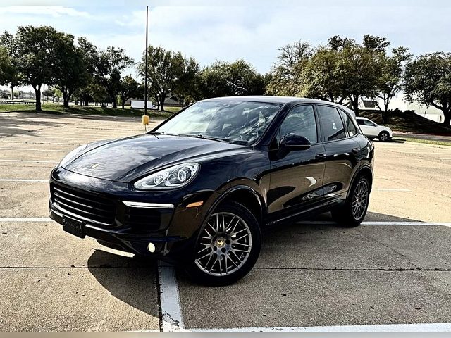 2017 Porsche Cayenne Platinum Edition AWD photo