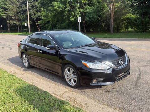 2016 Nissan Altima 3.5 SR FWD photo