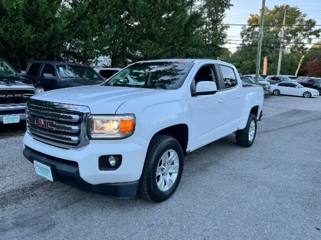 2016 GMC Canyon 4WD SLE 4WD photo
