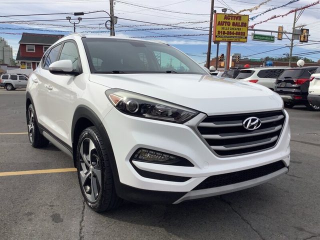 2017 Hyundai Tucson Sport AWD photo