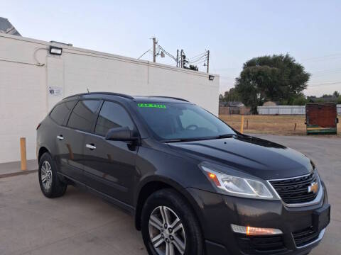 2017 Chevrolet Traverse LS FWD photo
