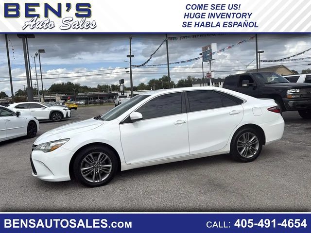2017 Toyota Camry SE FWD photo