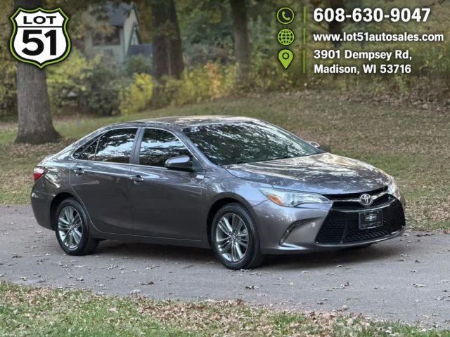 2017 Toyota Camry SE FWD photo