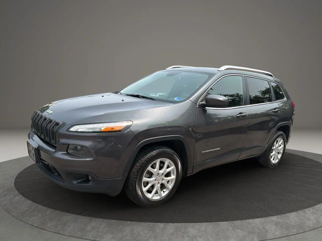 2015 Jeep Cherokee Latitude FWD photo