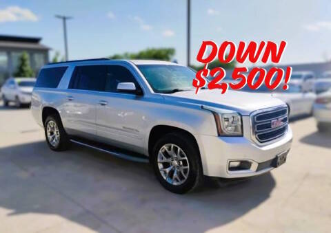 2016 GMC Yukon XL SLT RWD photo