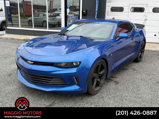 2017 Chevrolet Camaro 1LT RWD photo