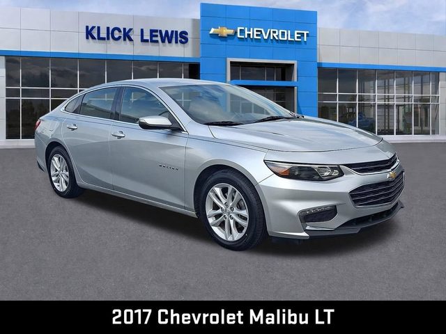 2017 Chevrolet Malibu LT FWD photo