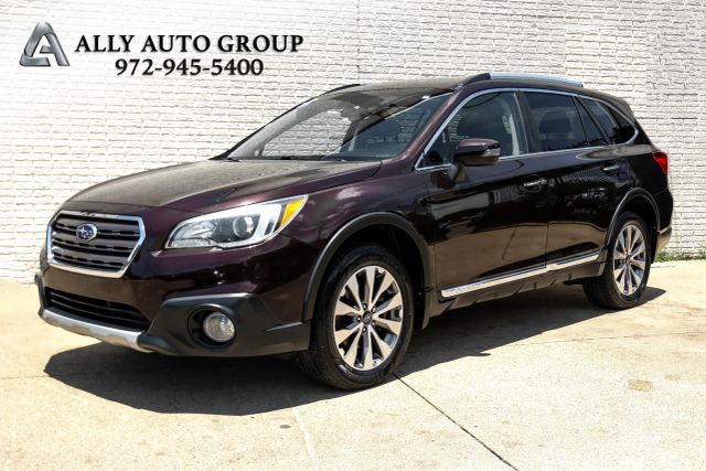 2017 Subaru Outback Touring AWD photo