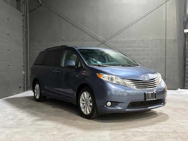 2017 Toyota Sienna XLE AWD photo