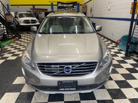 2016 Volvo XC60 T5 Drive-E Platinum FWD photo