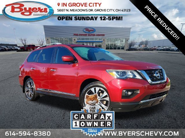 2017 Nissan Pathfinder Platinum FWD photo