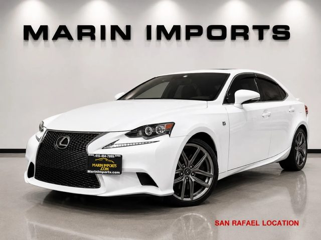 2016 Lexus IS RWD photo