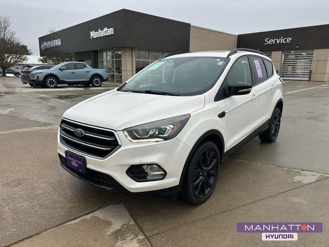 2017 Ford Escape Titanium 4WD photo