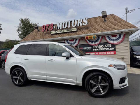 2017 Volvo XC90 R-Design AWD photo