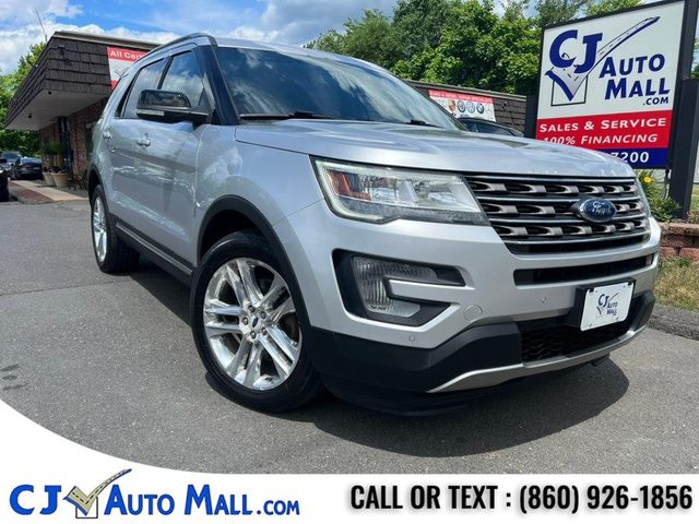 2017 Ford Explorer XLT 4WD photo