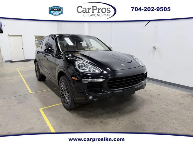 2017 Porsche Cayenne AWD photo