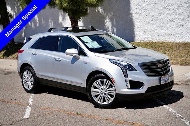 2017 Cadillac XT5 Premium Luxury FWD FWD photo