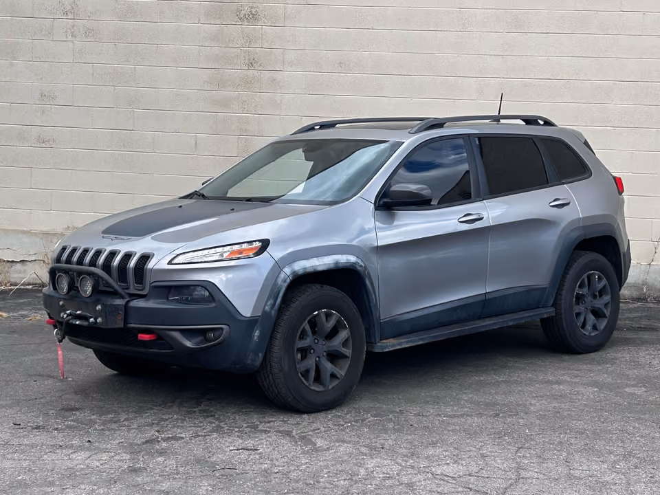2017 Jeep Cherokee Trailhawk 4WD photo