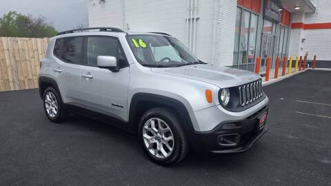 2016 Jeep Renegade Latitude FWD photo