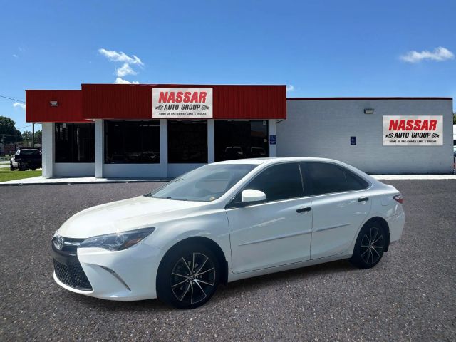 2017 Toyota Camry XSE V6 FWD photo