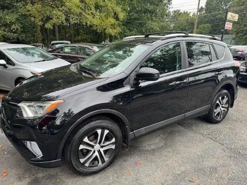 2017 Toyota RAV4 LE AWD photo