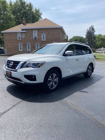 2017 Nissan Pathfinder SL 4WD photo