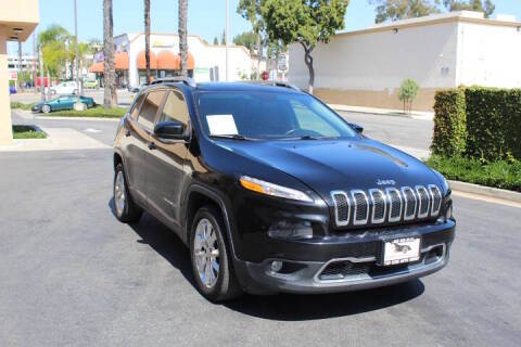 2017 Jeep Cherokee Limited FWD photo