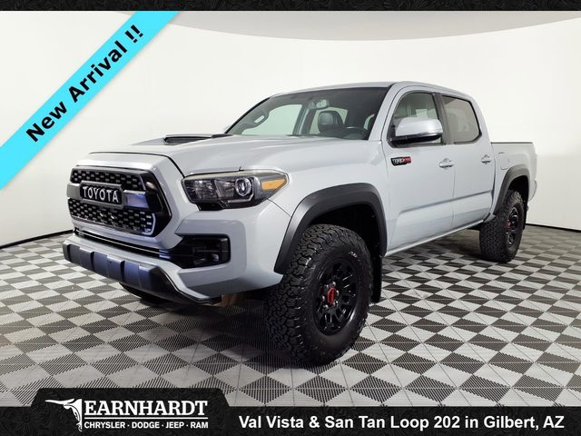 2017 Toyota Tacoma  4WD photo