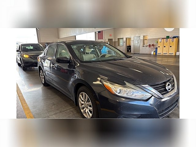 2017 Nissan Altima 2.5 S FWD photo