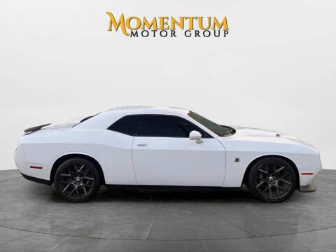 2016 Dodge Challenger R/T Scat Pack RWD photo