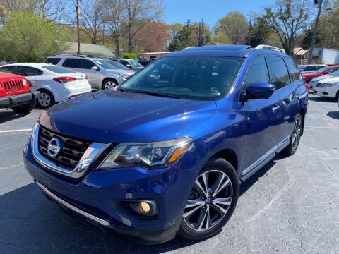 2017 Nissan Pathfinder Platinum FWD photo