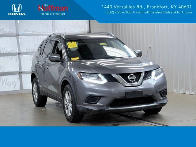 2016 Nissan Rogue SV FWD photo