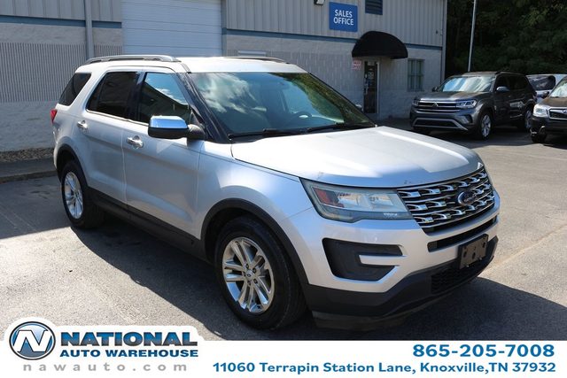 2017 Ford Explorer Base FWD photo