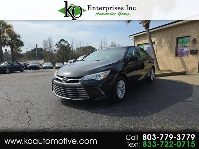 2016 Toyota Camry LE FWD photo