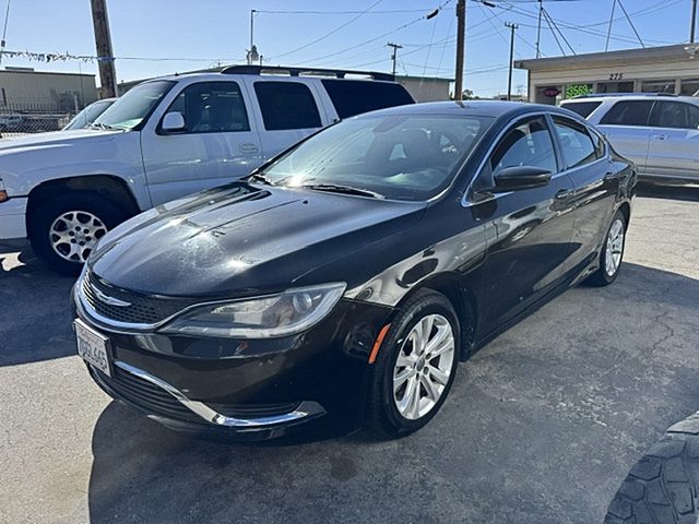 2015 Chrysler 200 Limited FWD photo