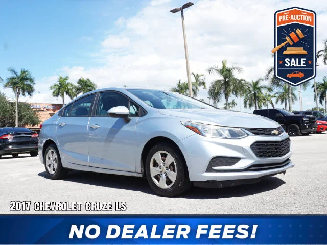 2017 Chevrolet Cruze LS FWD photo