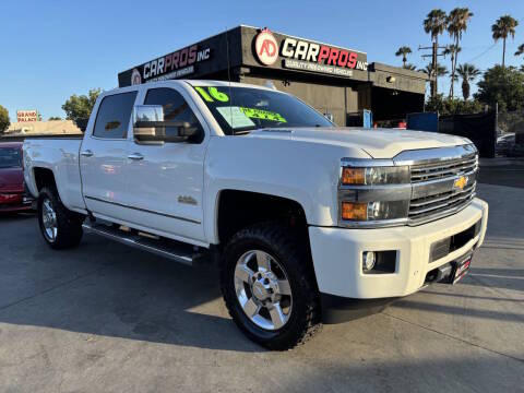 2016 Chevrolet Silverado 2500HD High Country 4WD photo