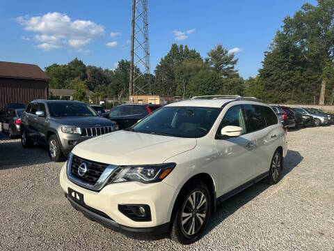 2017 Nissan Pathfinder SV 4WD photo
