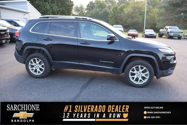 2017 Jeep Cherokee Latitude 4WD photo