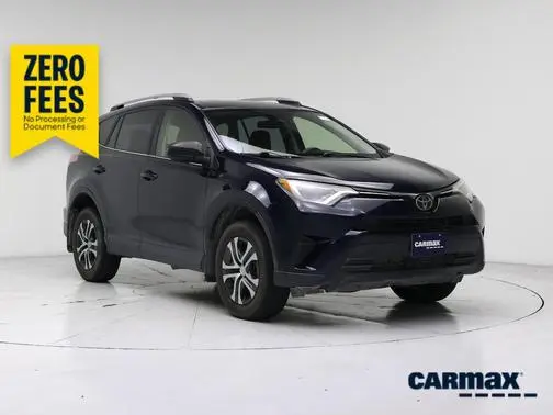 2017 Toyota RAV4 LE FWD photo