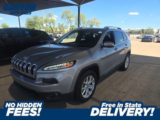 2017 Jeep Cherokee Latitude FWD photo